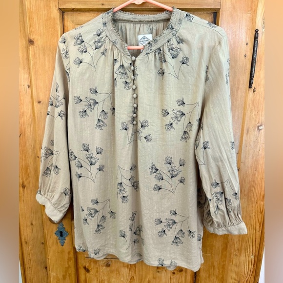 St Johns Bay Floral Peasant-Feel Blouse Size Large Tan/ Black Romantic Feminine - Picture 1 of 8